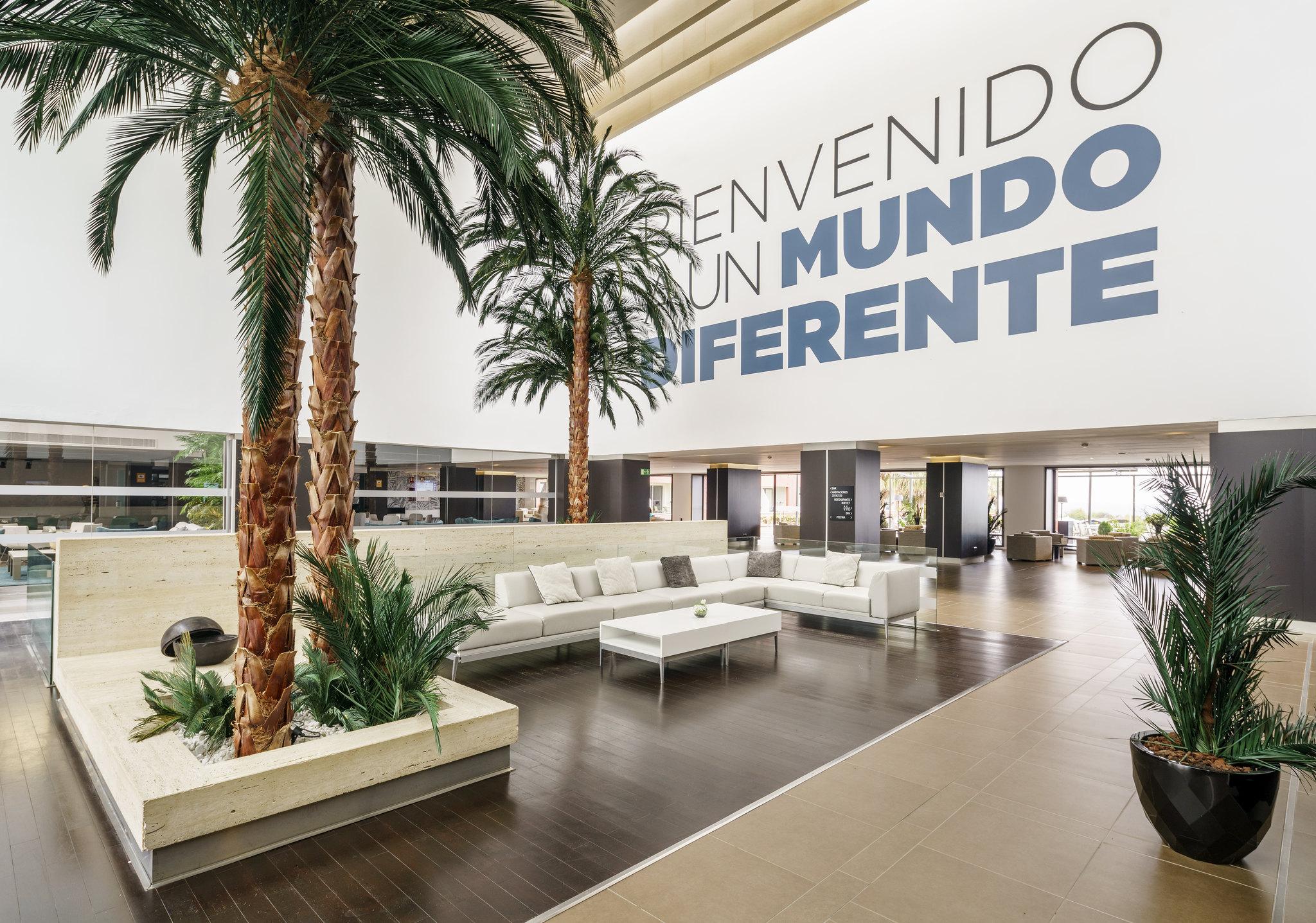 Ilunion Calas De Conil Hotel 4*